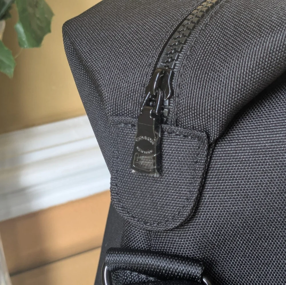 Coach travel bag/ Weekender bag / duffle bag - Picture 10 of 11